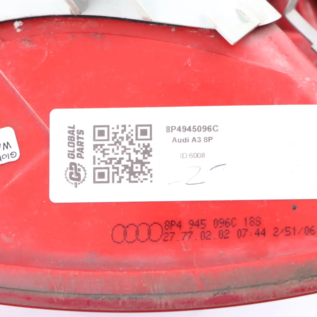 Audi A3 8P Rear Tail Brake Light Lamp Right O/S Side Indicator 8P4945096C