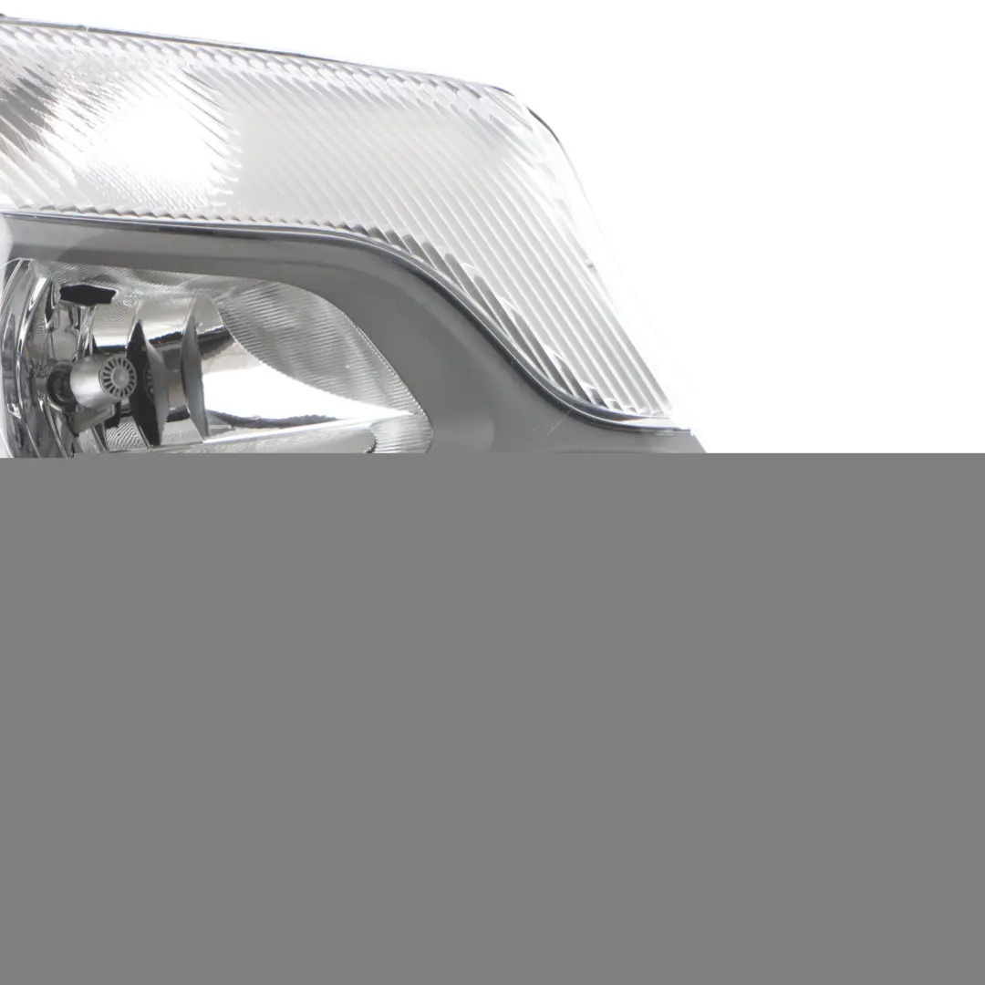 Mercedes W906 Front Lamp Headlight Right O/S Halogen A9068205900