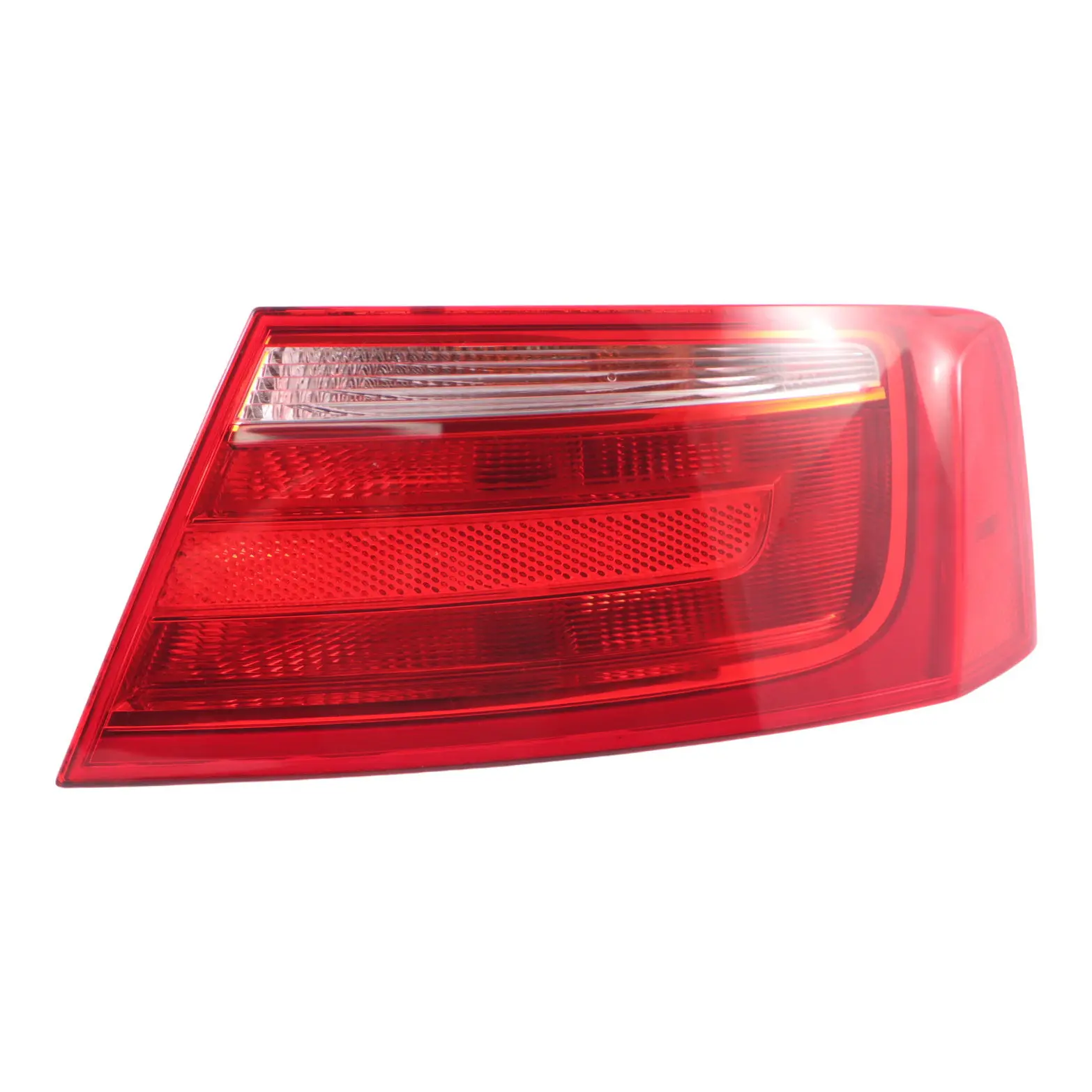 Audi A5 8T Tylna Lampa Światło Prawe Zewnętrzne 8T0945096