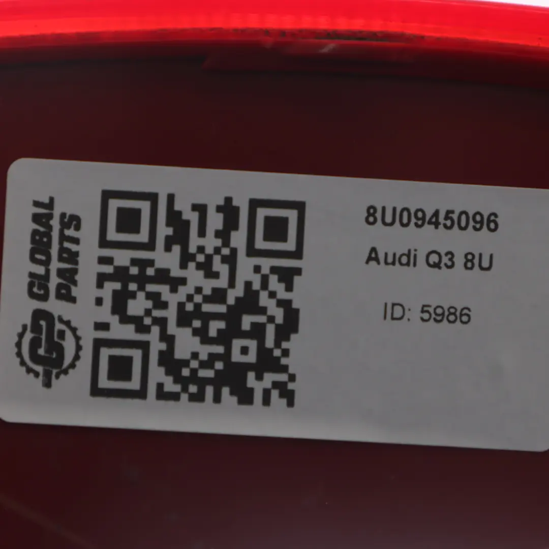 Audi Q3 8U Parachoques Luz Reflector Trasero Derecho 8U0945096