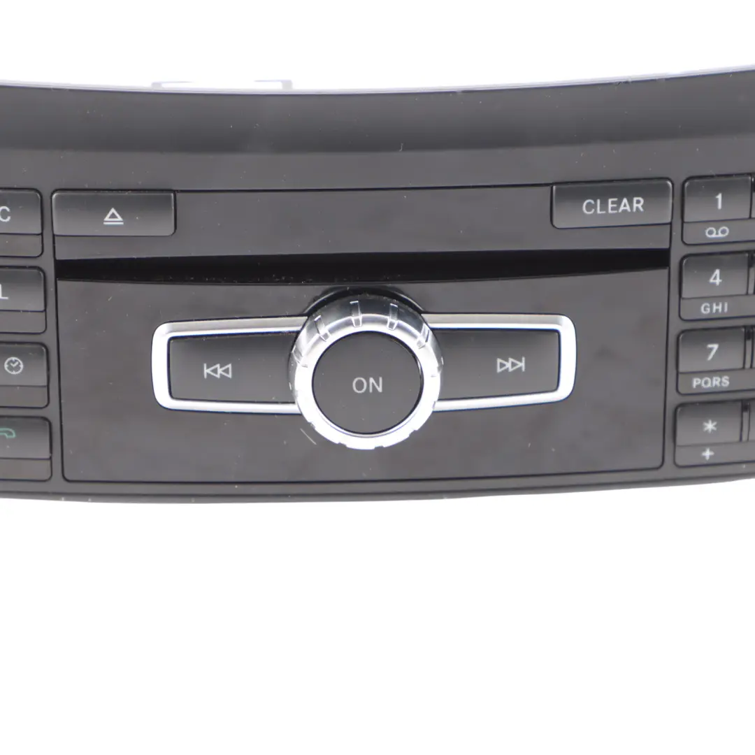 Mercedes W204 Radio Head Unit Sat Navi Stereo CD Player Panel A2049009807