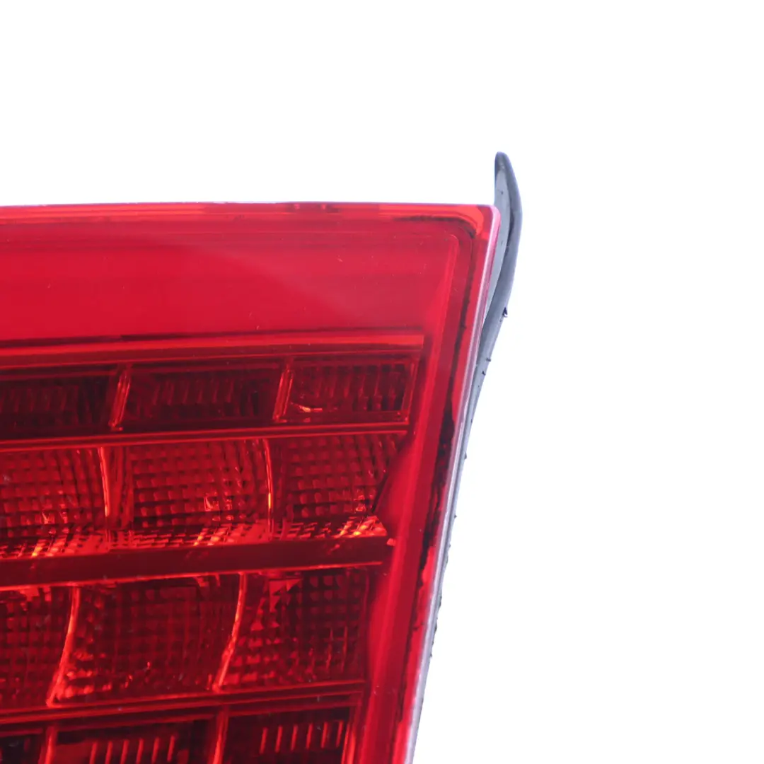 Audi S8 D3 Tylna Lampa Bagażnika Wewnętrzna Prawa 4E0945094H