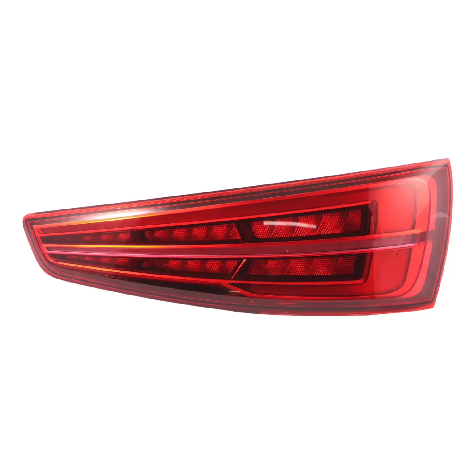 Audi Q3 8U Facelift Lampa Prawy Tył Prawa Tylna LED 8U0945094N