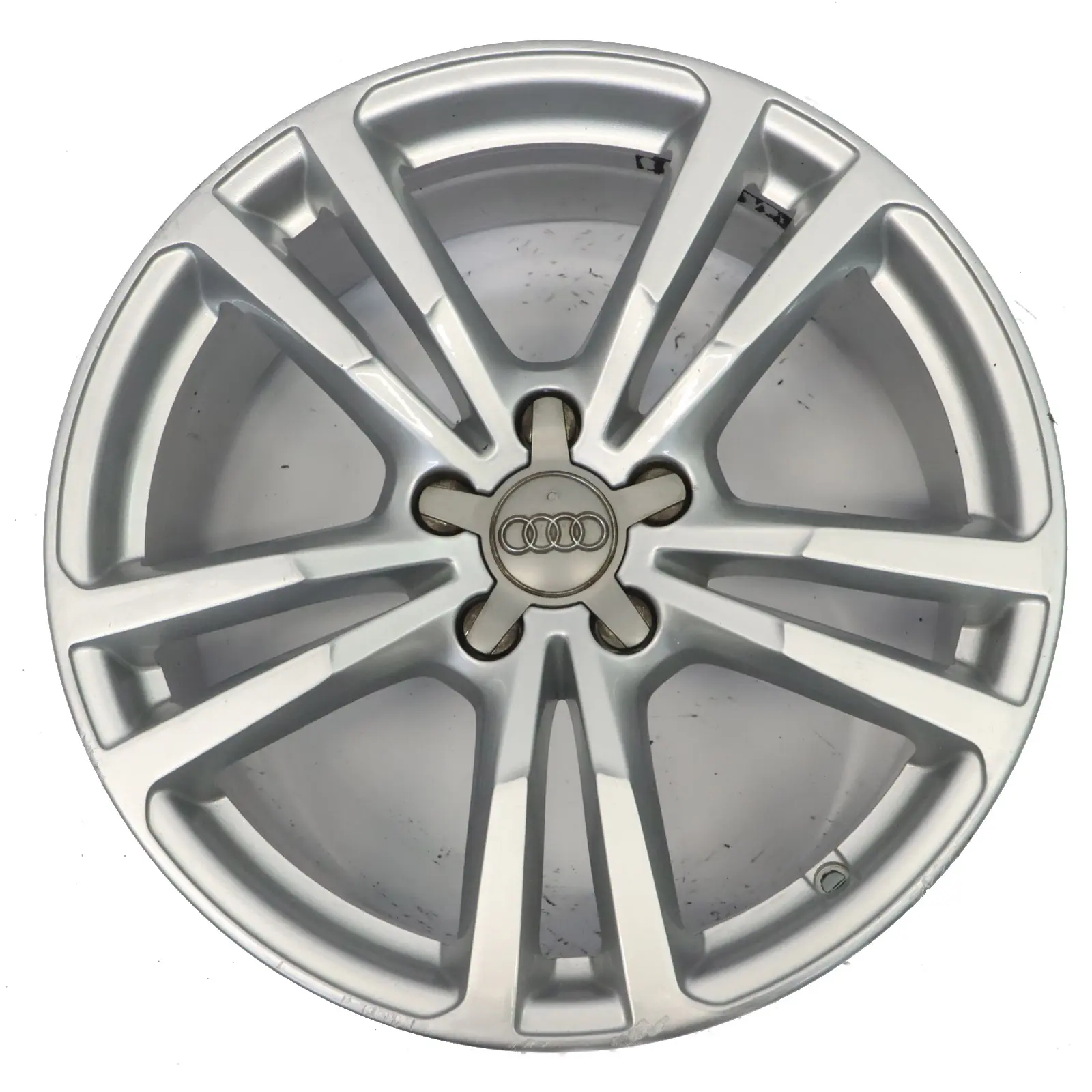 Audi A3 8V Srebrna Felga Aluminiowa 18" 8J ET46 Star Spoke 8V0601025BC