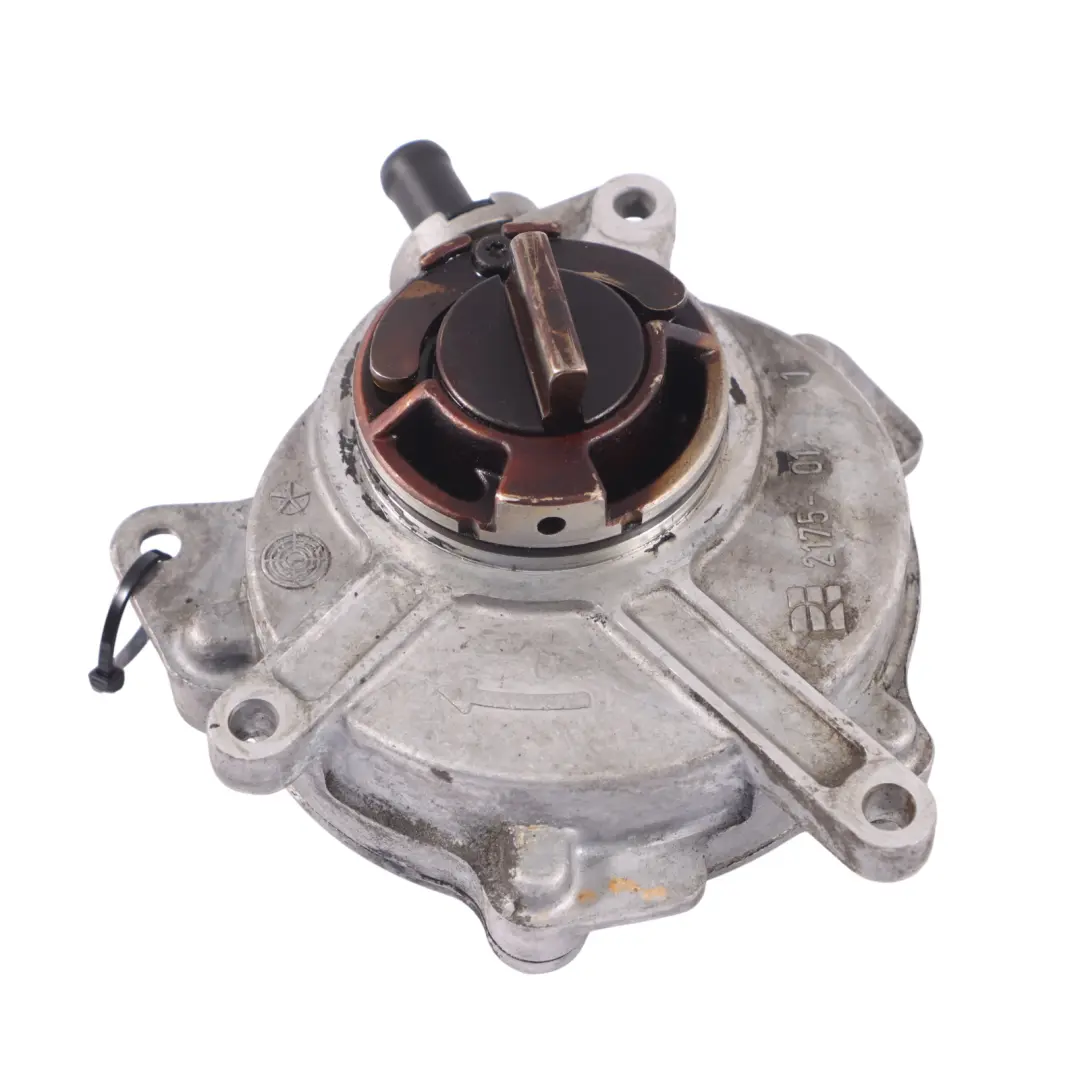 Audi A4 B7 2.0 TFSI BGB Benzin Motor Unterdruck Pumpe 06D145100E