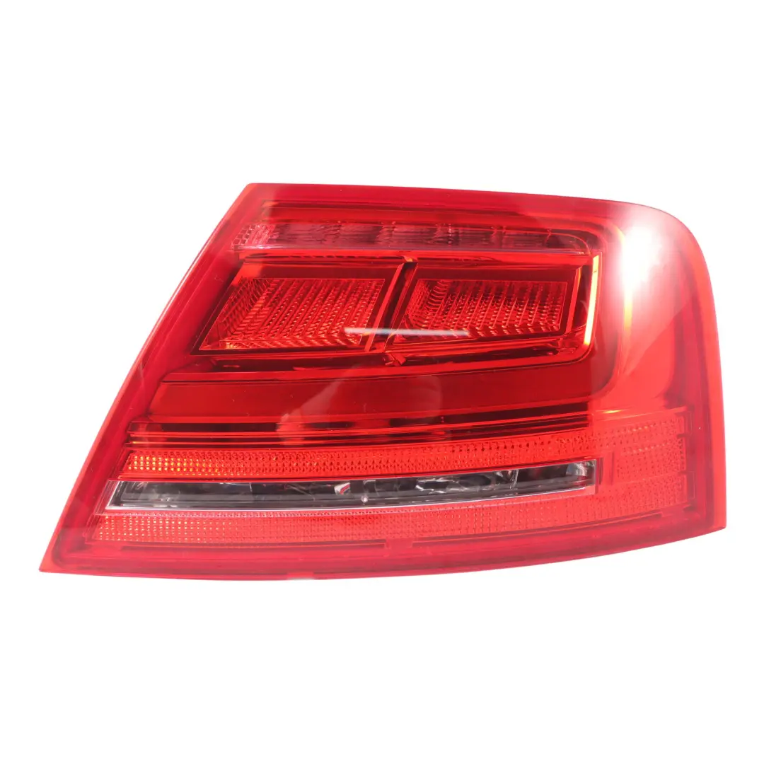 AUDI A8L 4H Lampa Światło Zewnętrzne Tył Prawo LED 4H0945096