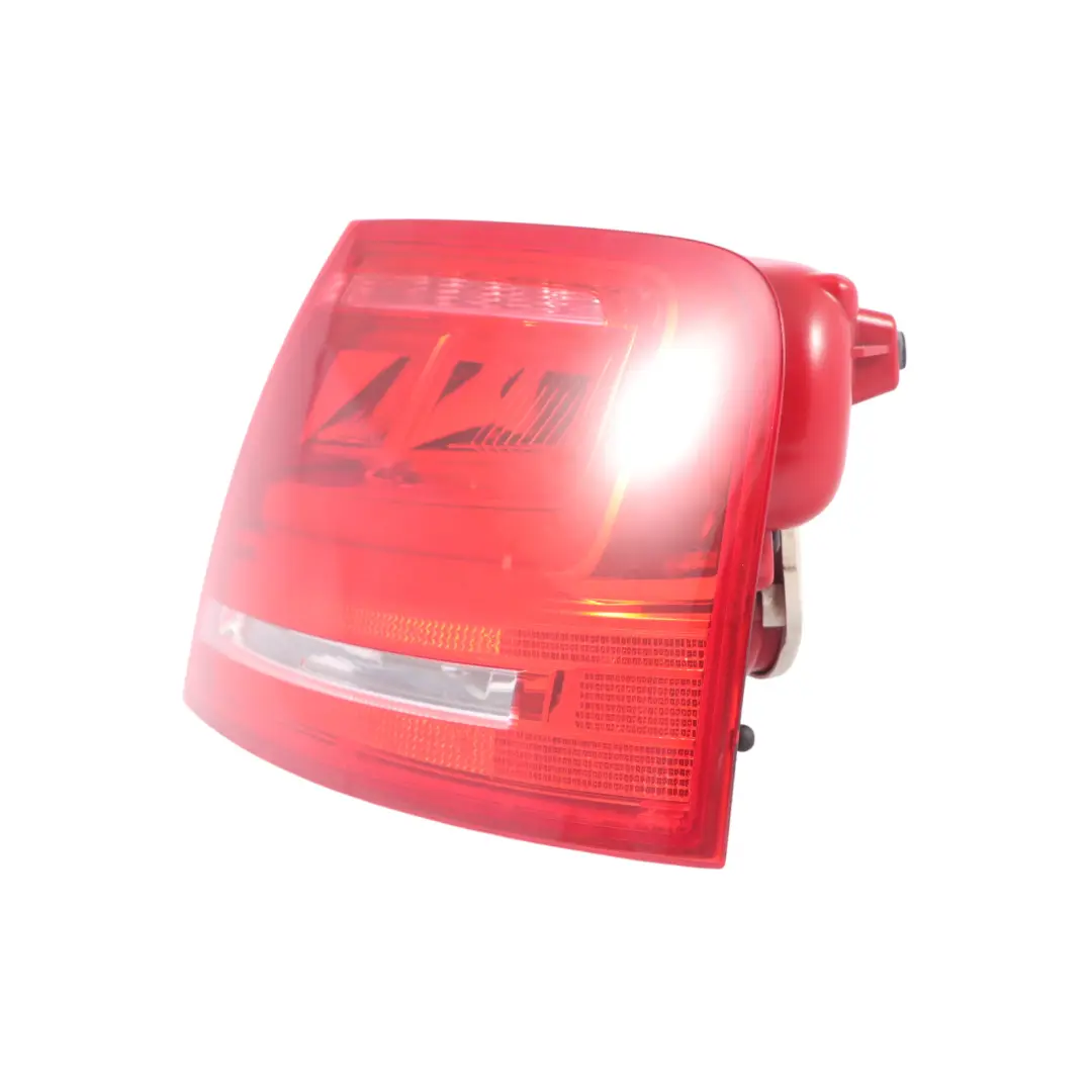 AUDI A8L 4H Lampa Światło Zewnętrzne Tył Prawo LED 4H0945096