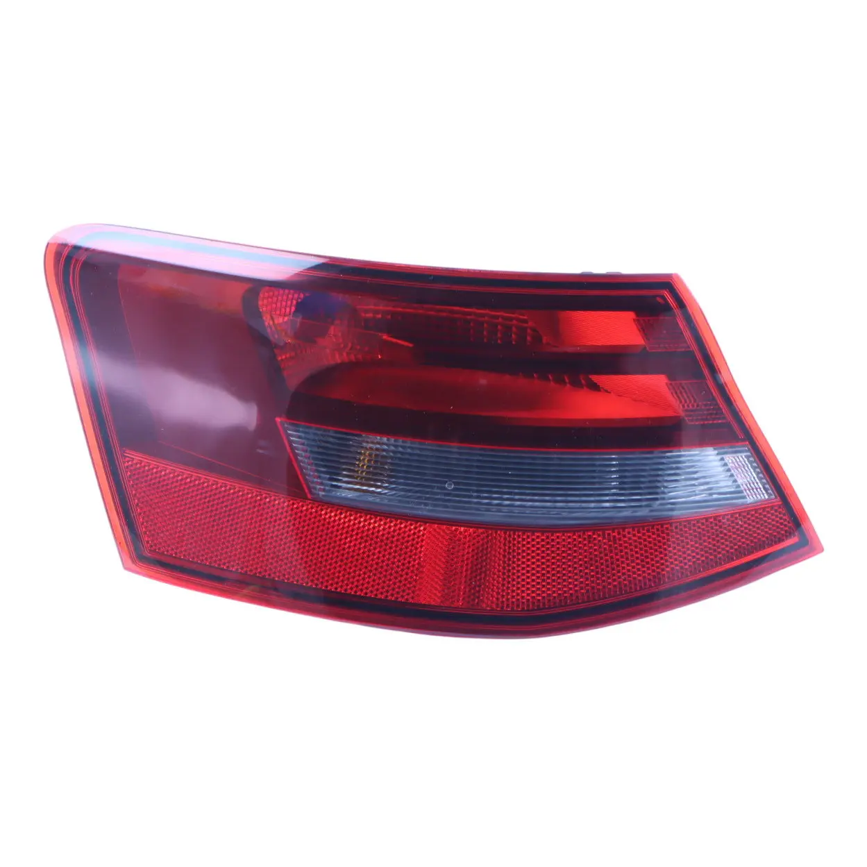 Audi A3 8V Tail Light Rear Left N/S Outer Lamp Boot Light 8V3945095C