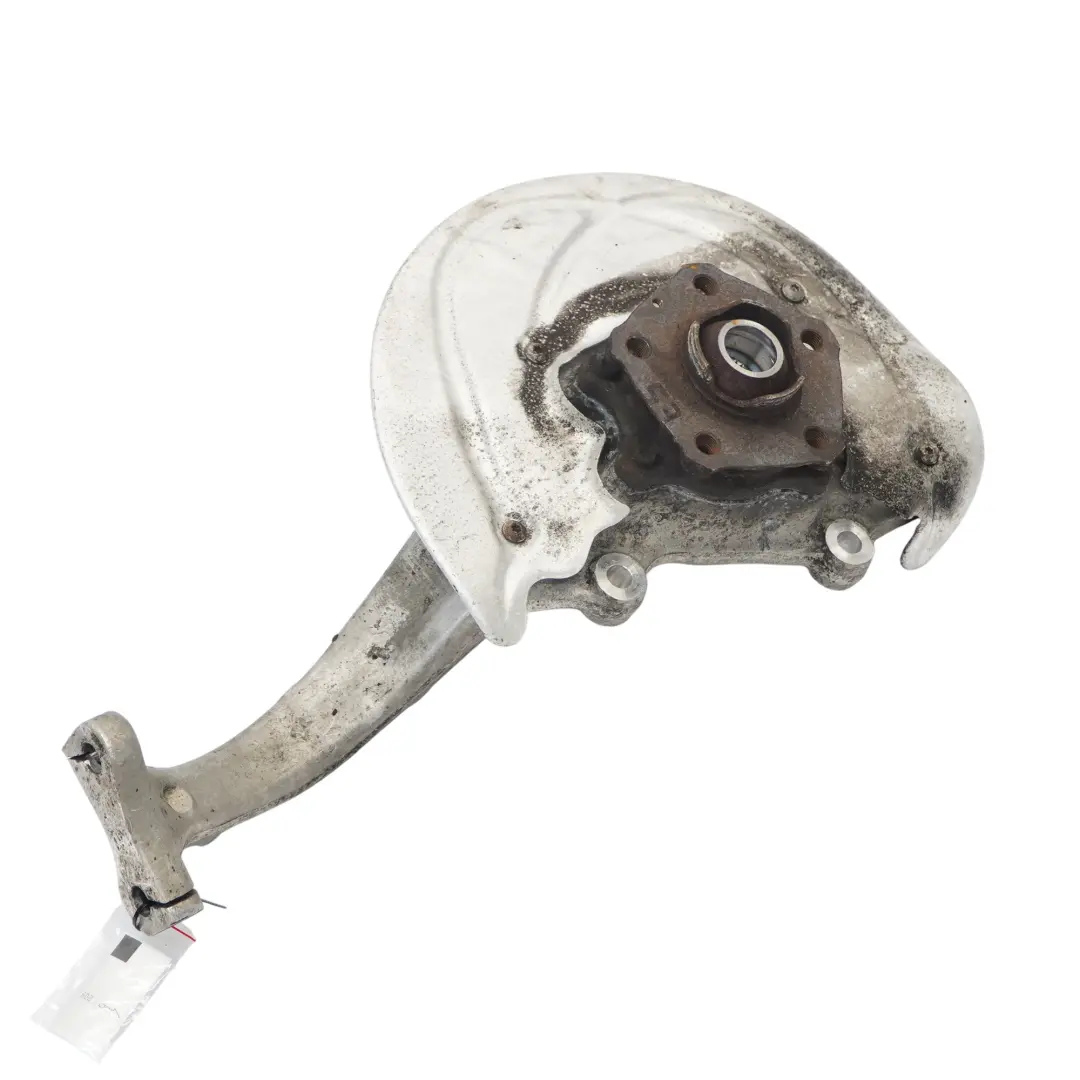 Audi A4 B9 Support de roue avant gauche Support de moyeu de roue