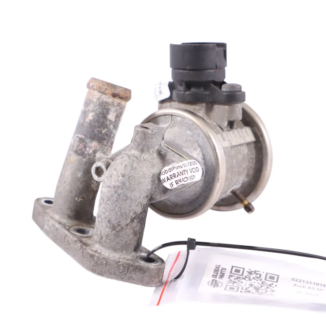 Audi A3 8P 3.2 BMJ Benzin Motor AGR Rohr Ventil Flansch 022131119B