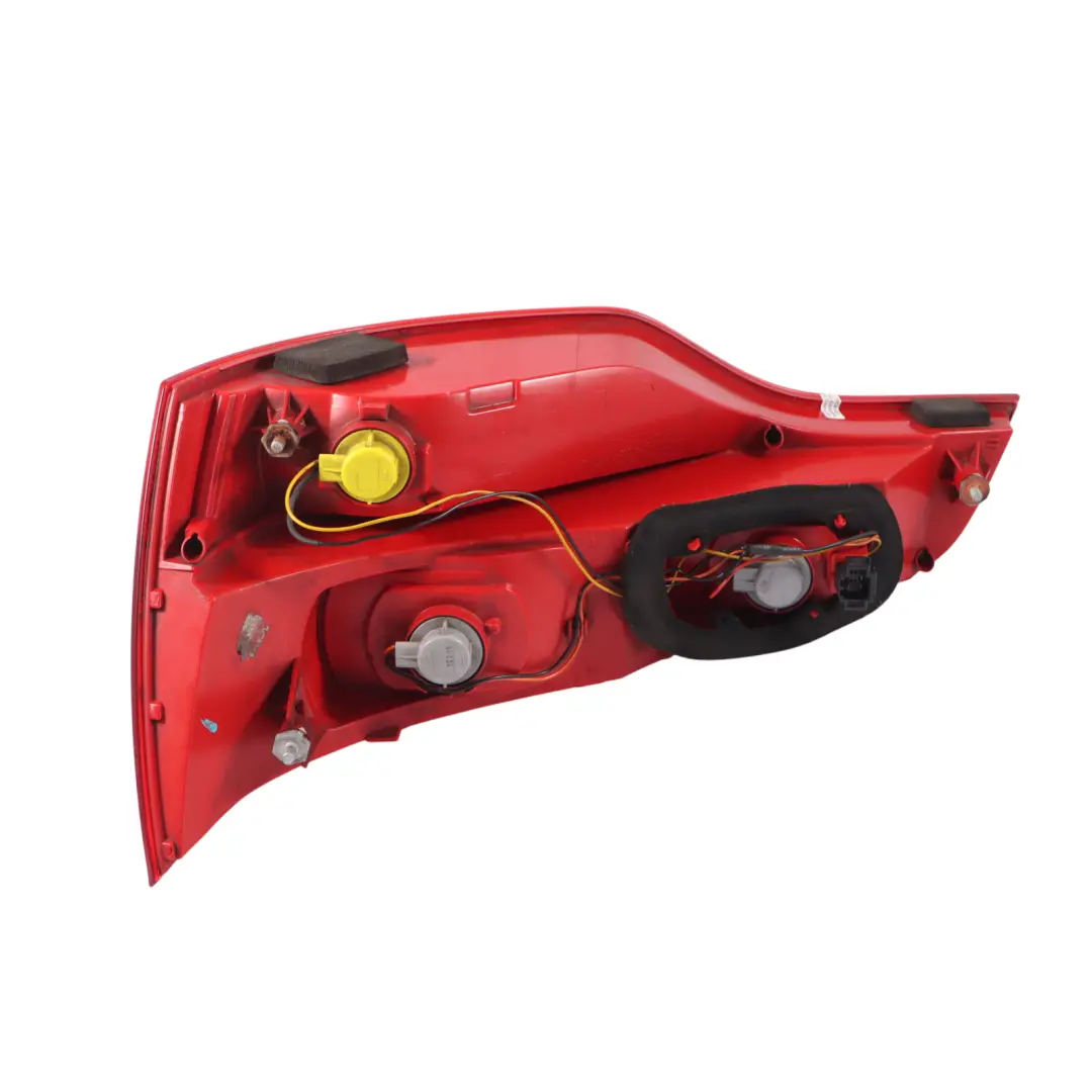 Audi Q7 4L Tail Light Rear Lamp Outer Left N/S 4L0945093