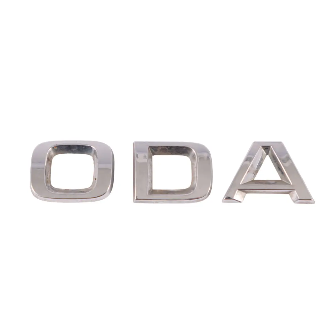 Skoda Octavia 5E Koffer Raum Heck Klappen Skoda Emblem Logo Abzeichen 5JA853687