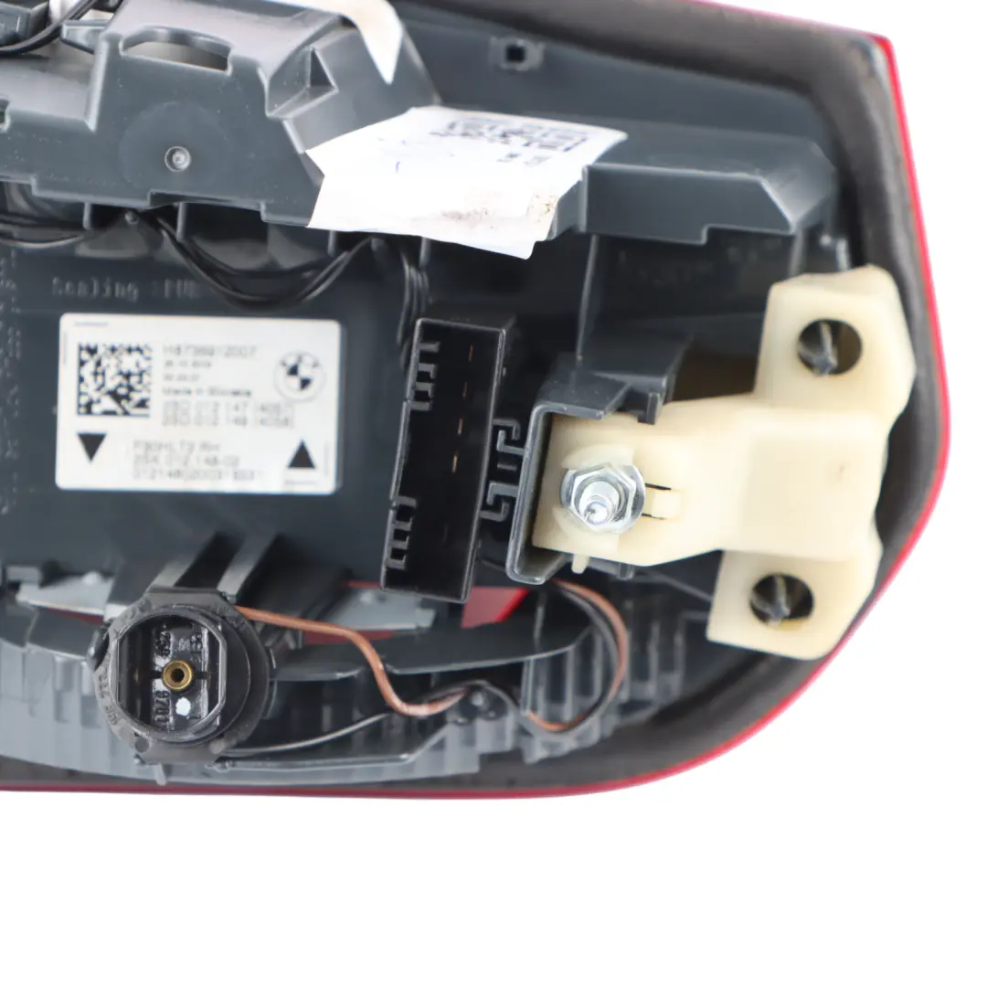 BMW F30 F31 LCI Rear Right O/S Light Trunk Lid Boot Tailgate 7369120