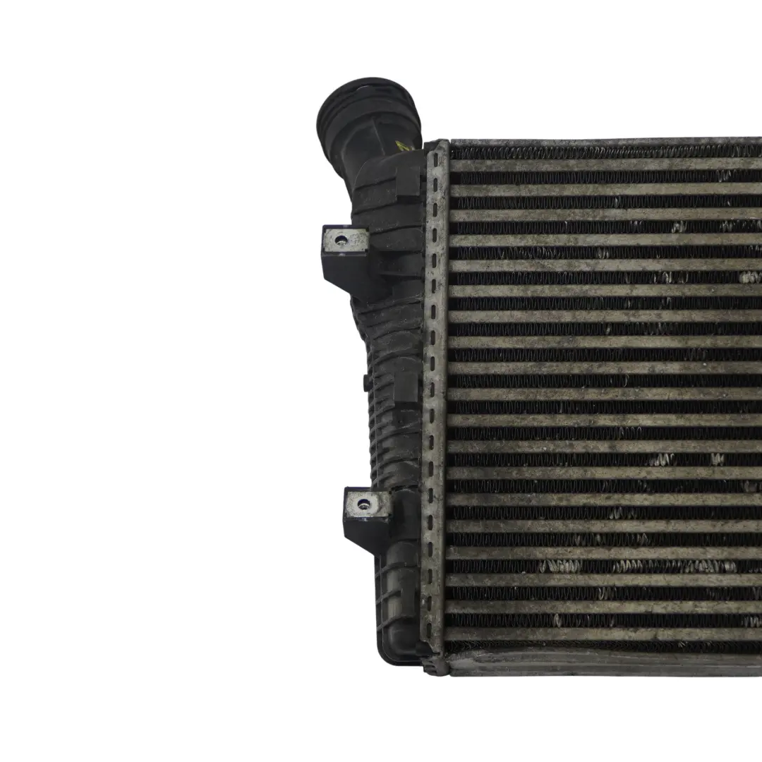 Volkswagen Touareg 7L Intercooler Chłodnica Powietrza Prawa 7P0145804C