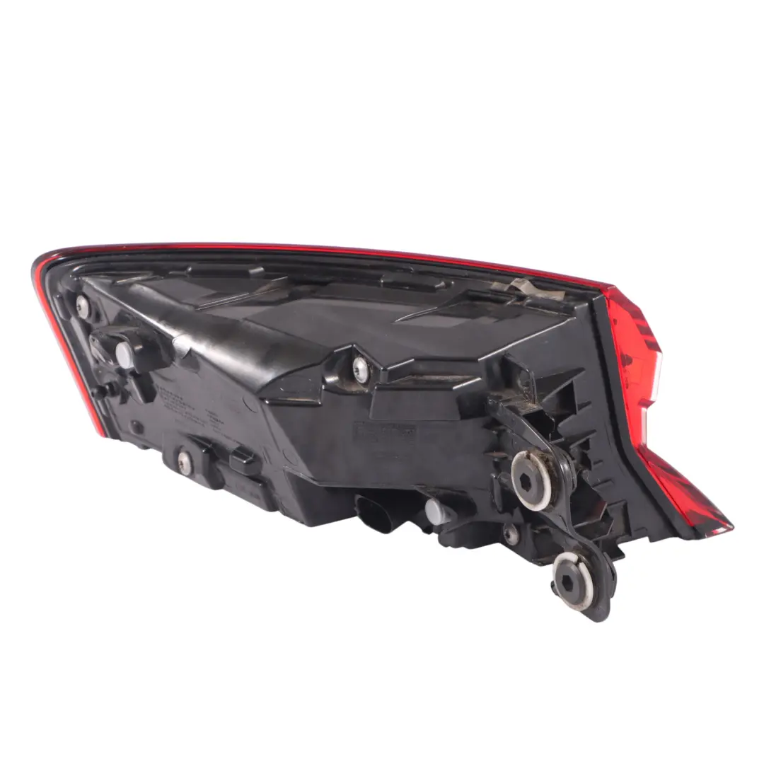 Audi A5 F5 Sportback Zewnętrzna Lampa Tylna Prawa 8W6945092J