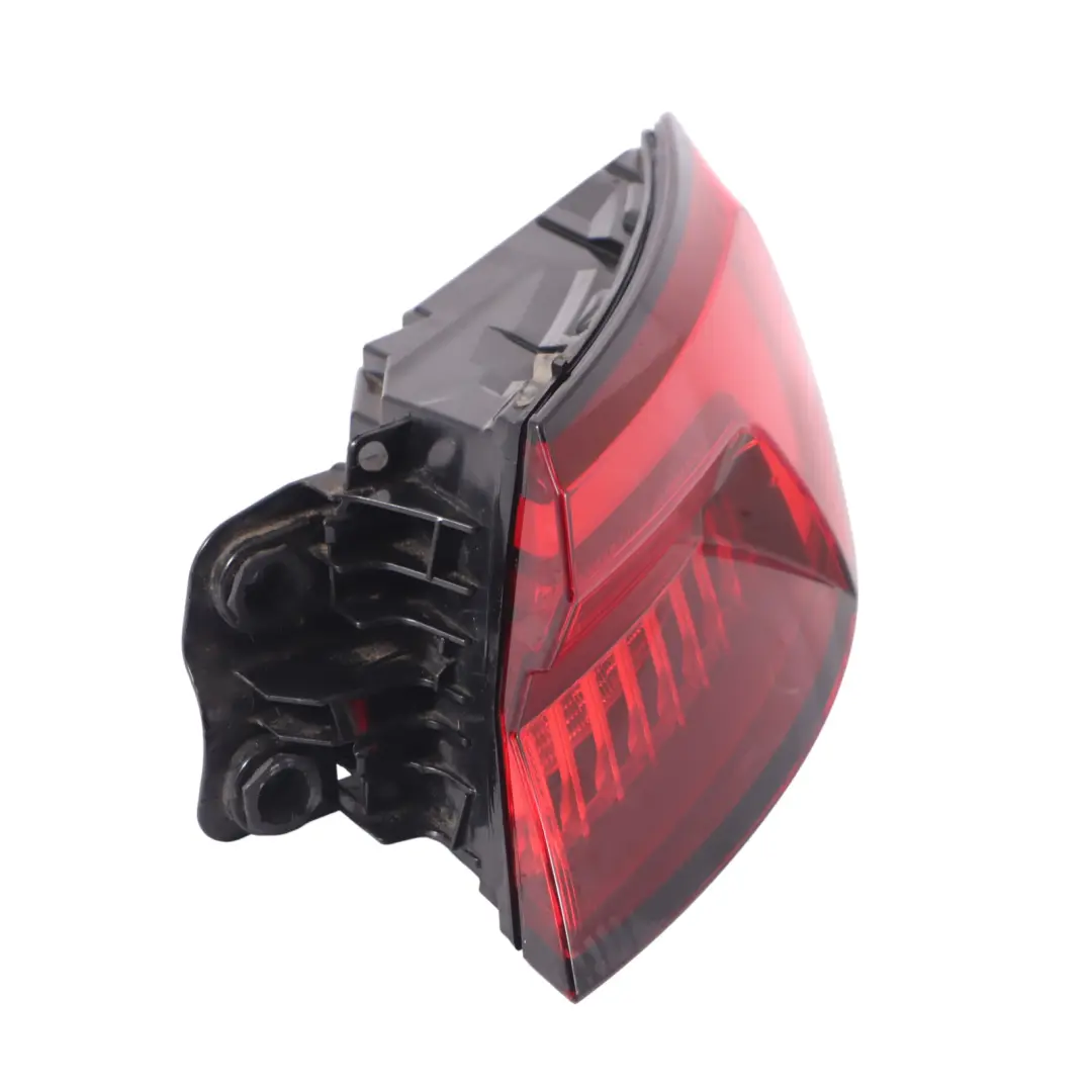 Audi A5 F5 Sportback Zewnętrzna Lampa Tylna Prawa 8W6945092J