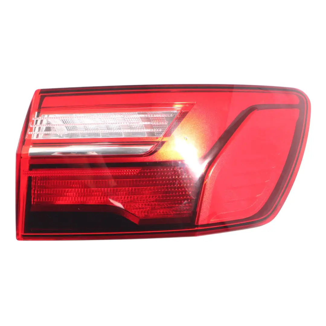 Audi A4 B9 Avant Rear Tail Light Trunk Lid Lamp LED Right O/S 8W9945070AA