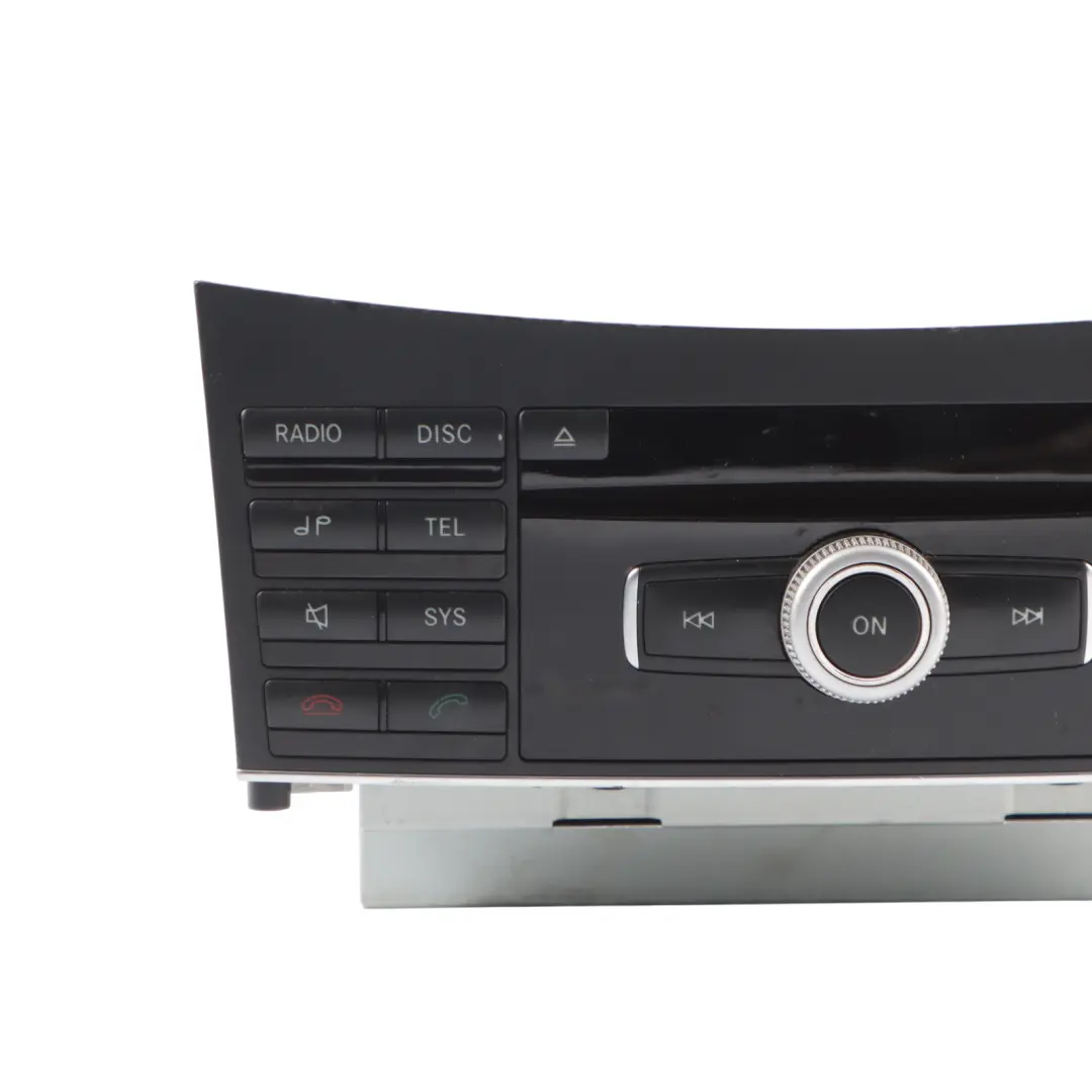 Mercedes W212 Audio 20 CD Player Auto Radio A2129003908