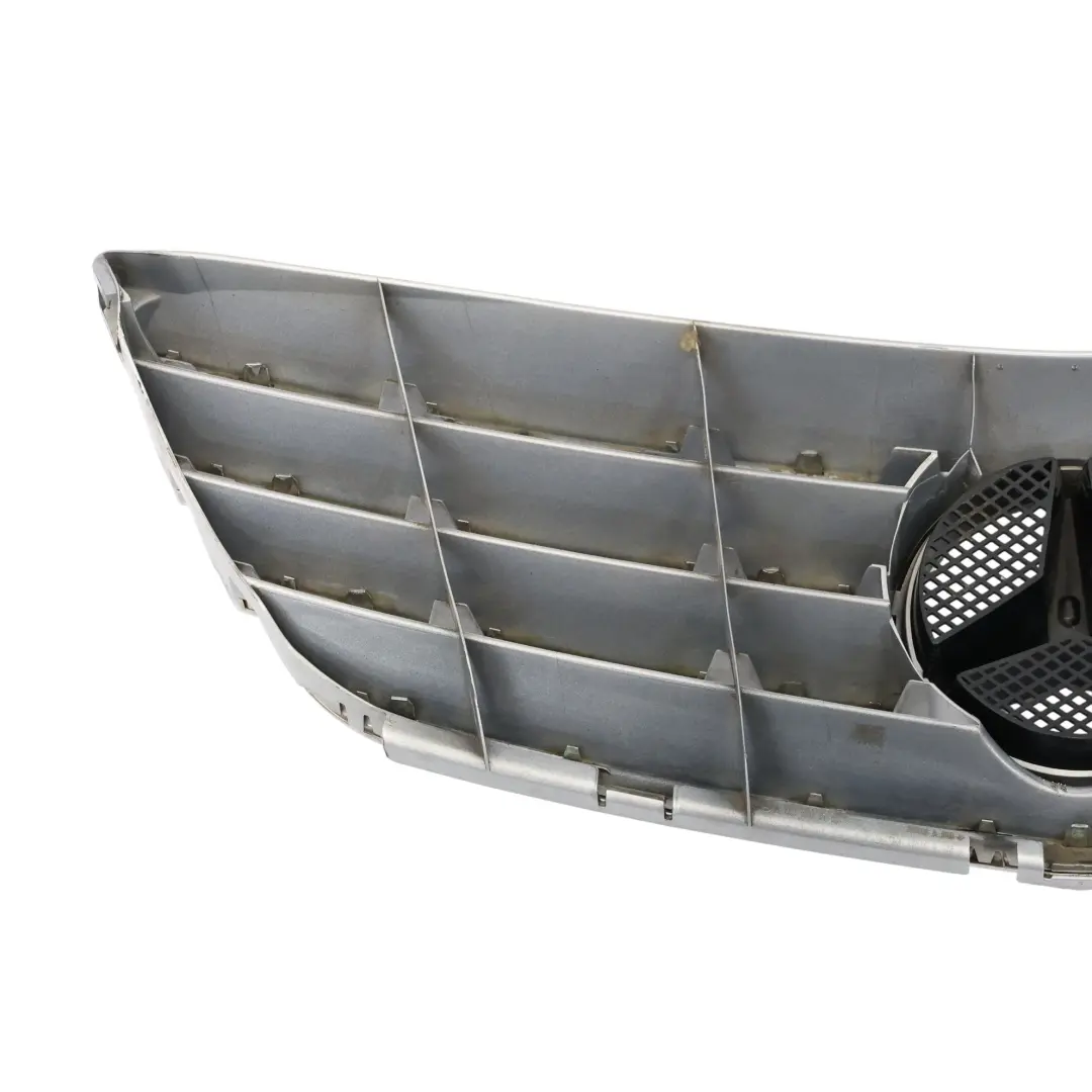 Mercedes W204 Grill Maska Atrapa Zderzaka Chłodnicy A2048800023