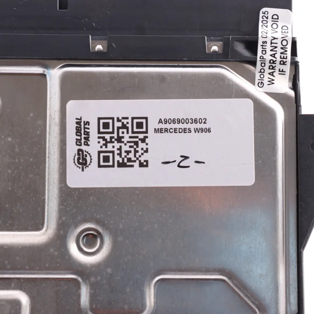 Mercedes W906 Sam Control Module Fuse Box Unit A9069003602