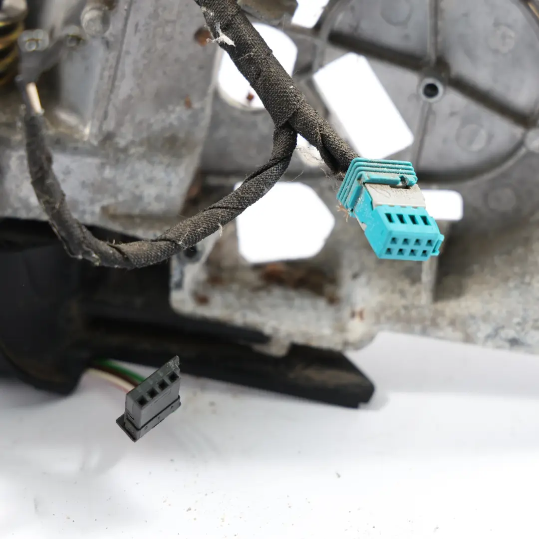 BMW E60 E61 LCI Wing Mirror Mount Door Right O/S Outside 7189574