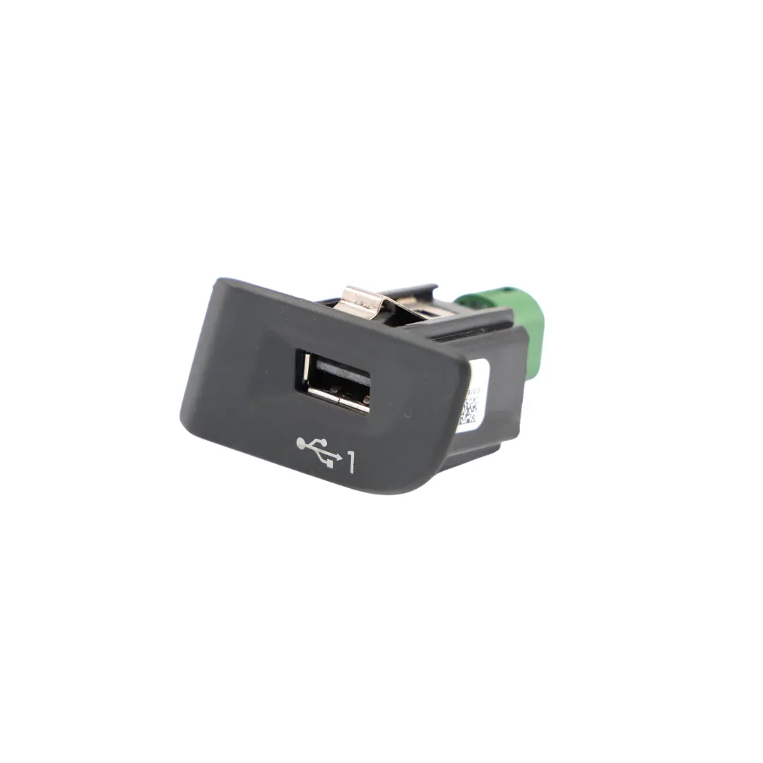 Audi Q2 GA USB Adapter Port Socket Connector 81C035726