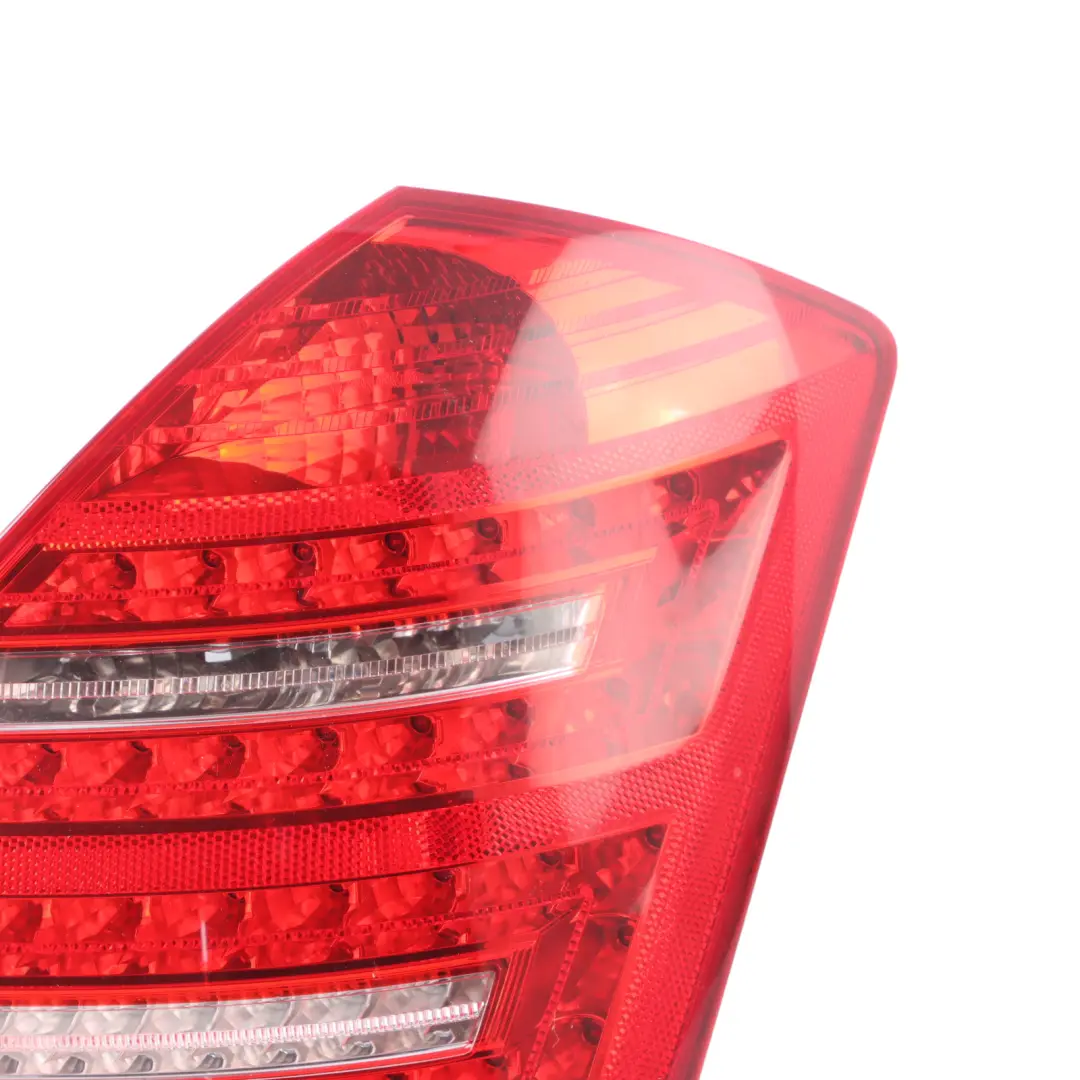Mercedes W221 Boot Tail Light Lamp Side Rear Right O/S A2218201464