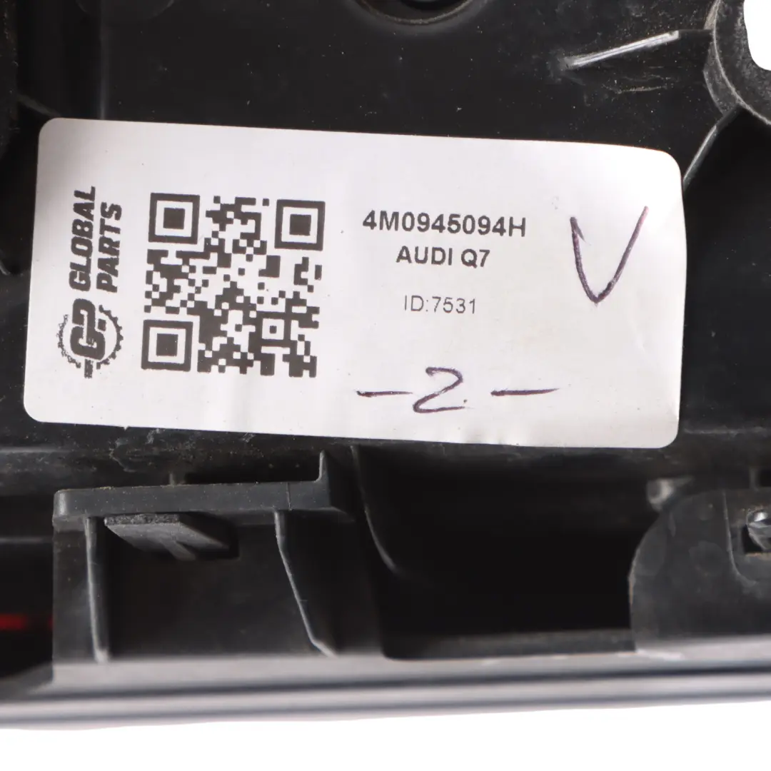Audi Q7 4M Rear Light Lamp Boot Trunk Lid Tailgate Lamp Right O/S 4M0945094H