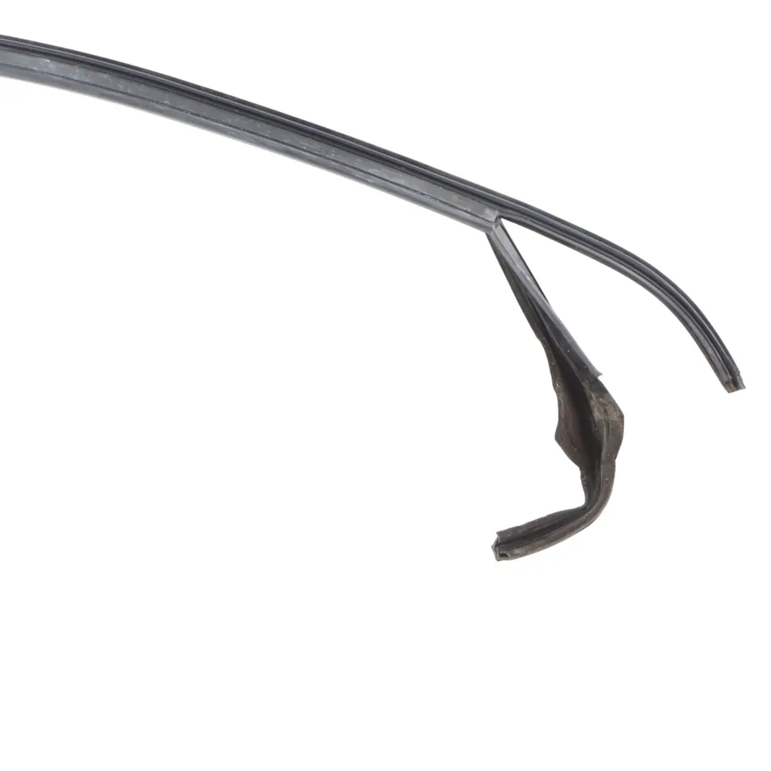 VW Golf 5 Front Door Window Guide Gasket Seal Strip Seal Left N/S 5K4837431C