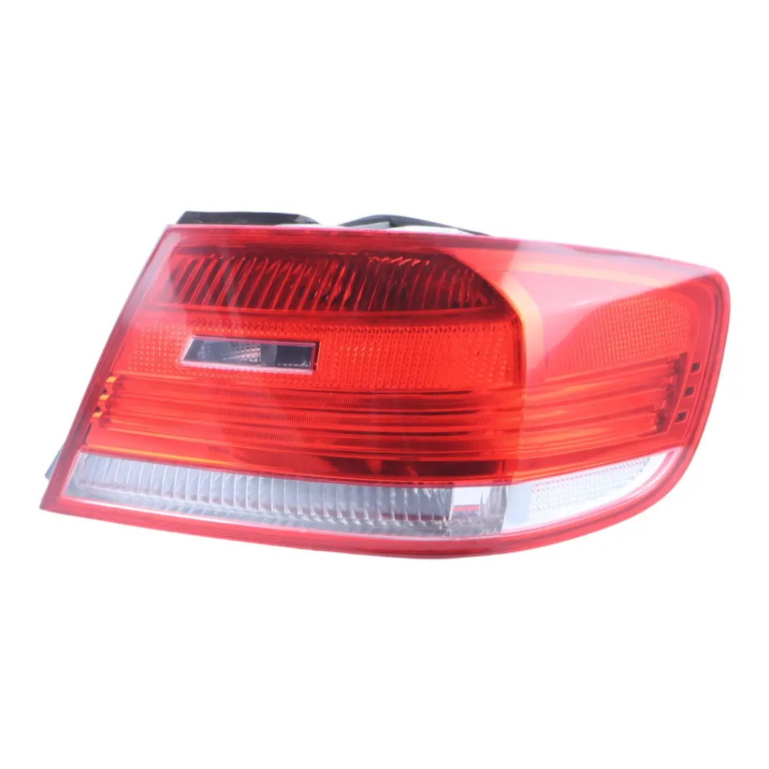 Lamp BMW E92 Coupe Light In Side Panel Right O/S Rear - SKU 7174404-2 - Part number 7174404