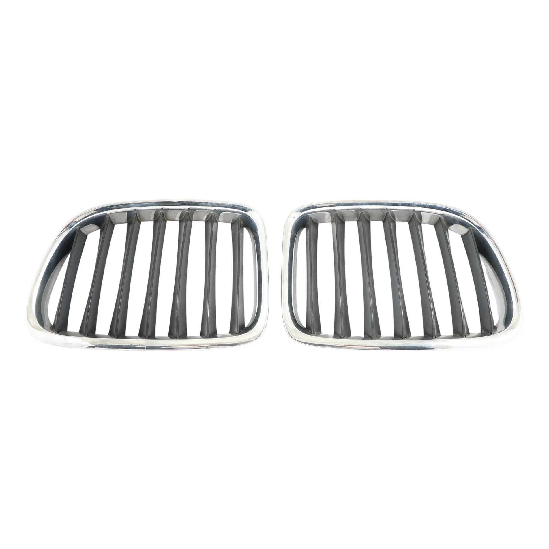 BMW X1 E84 Parachoques Delantero Rejilla Cubierta Izquierda Derecha Set 7347667