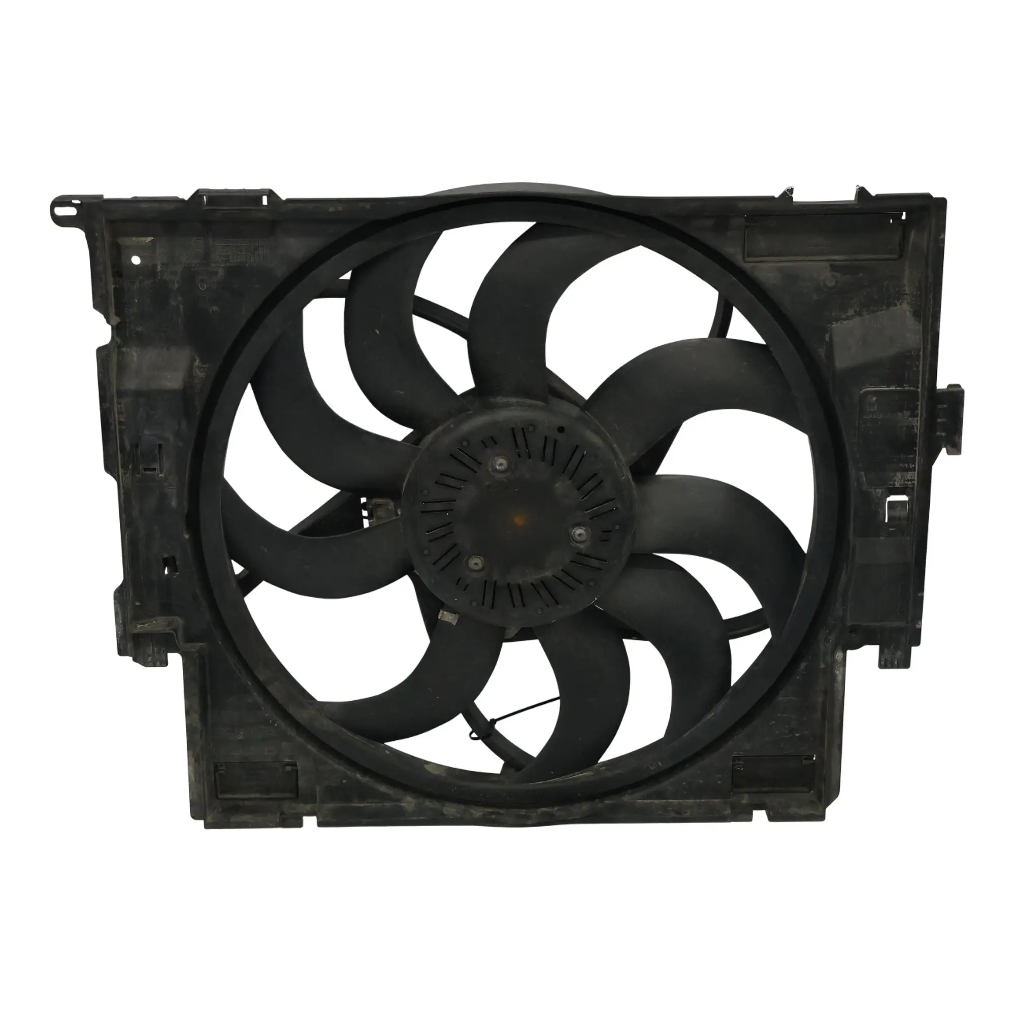 BMW F20 F21 F22 F30 F32 LCI Engine Cooling Radiator Fan 600W 8641947