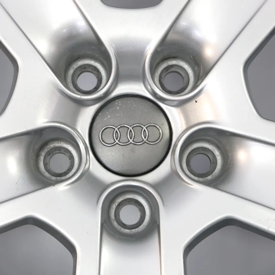 Audi A4 B7 8E Llanta Aleación Plateada 16" ET:42 7J Star Spoke 8E0601025B
