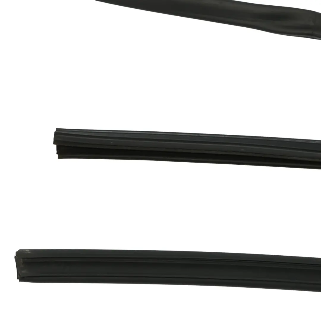 Audi A4 B6 Cabriolet Front Door Seal Right O/S Exterior Rubber Gasket 8H0837912E