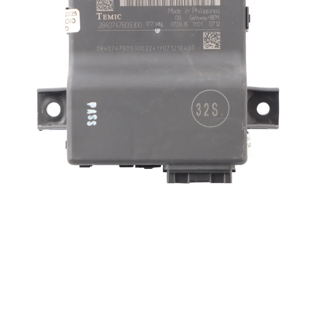 Audi Q5 8R Gateway Module Control Unit ECU 8R0907468T 8R0907468C