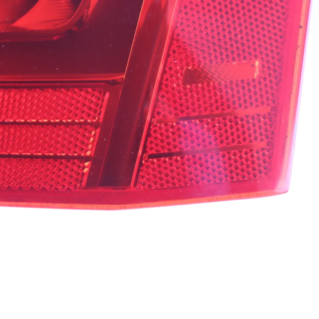 Audi A5 8T Rear Trunk Boot Right O/S Tailgate Lamp Light 8T0945096H