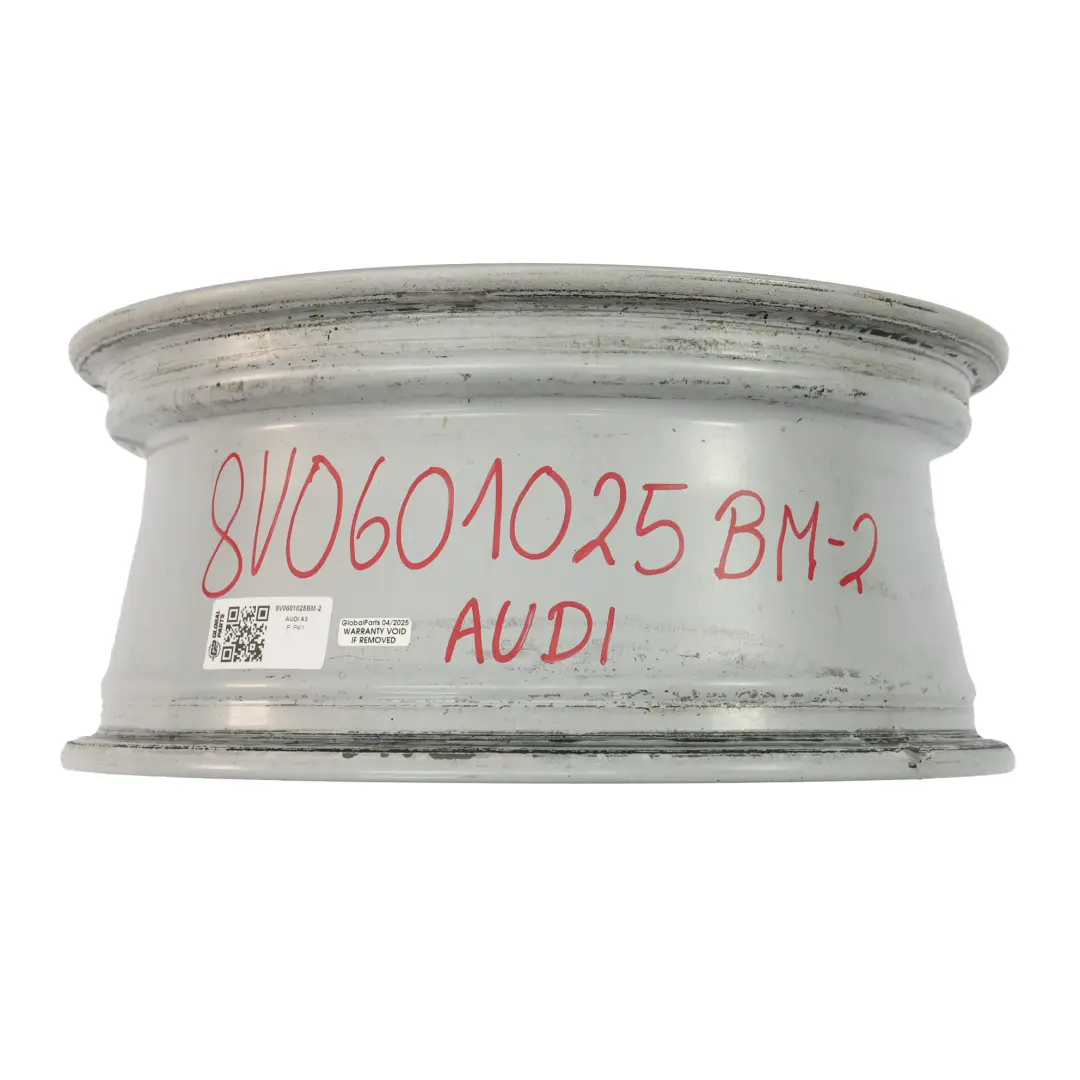 Audi A3 8V Silberne Leicht Metall Felge 16" 6.5J ET46 8V0601025BM