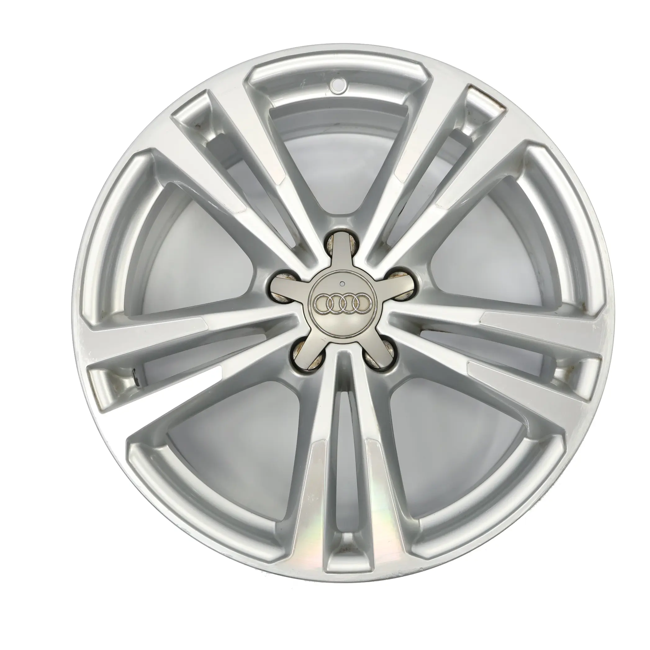 Audi A3 8V Llanta Aleación Plateada 18" ET:51 7,5J Radios Estrella 8V0601025CA