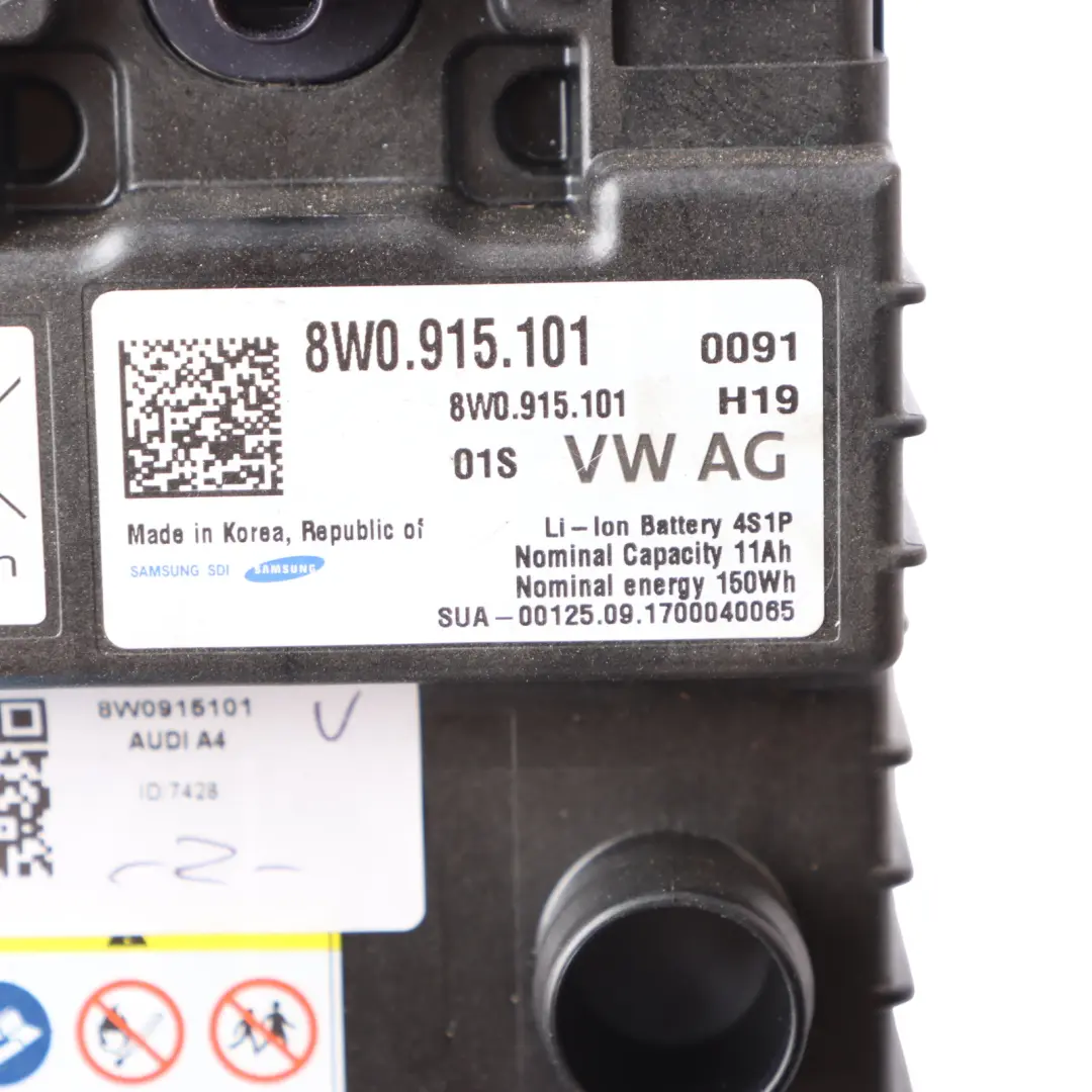 Audi A4 B9 Voltage Converter Module Auxiliary Battery Unit 8W0915101