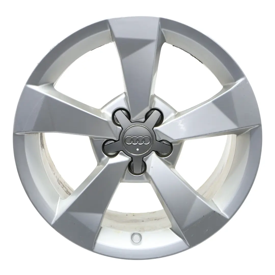 Audi A1 8X Cerchio in lega argento 16" 7J ET:34 Star Spoke 8XA601025A