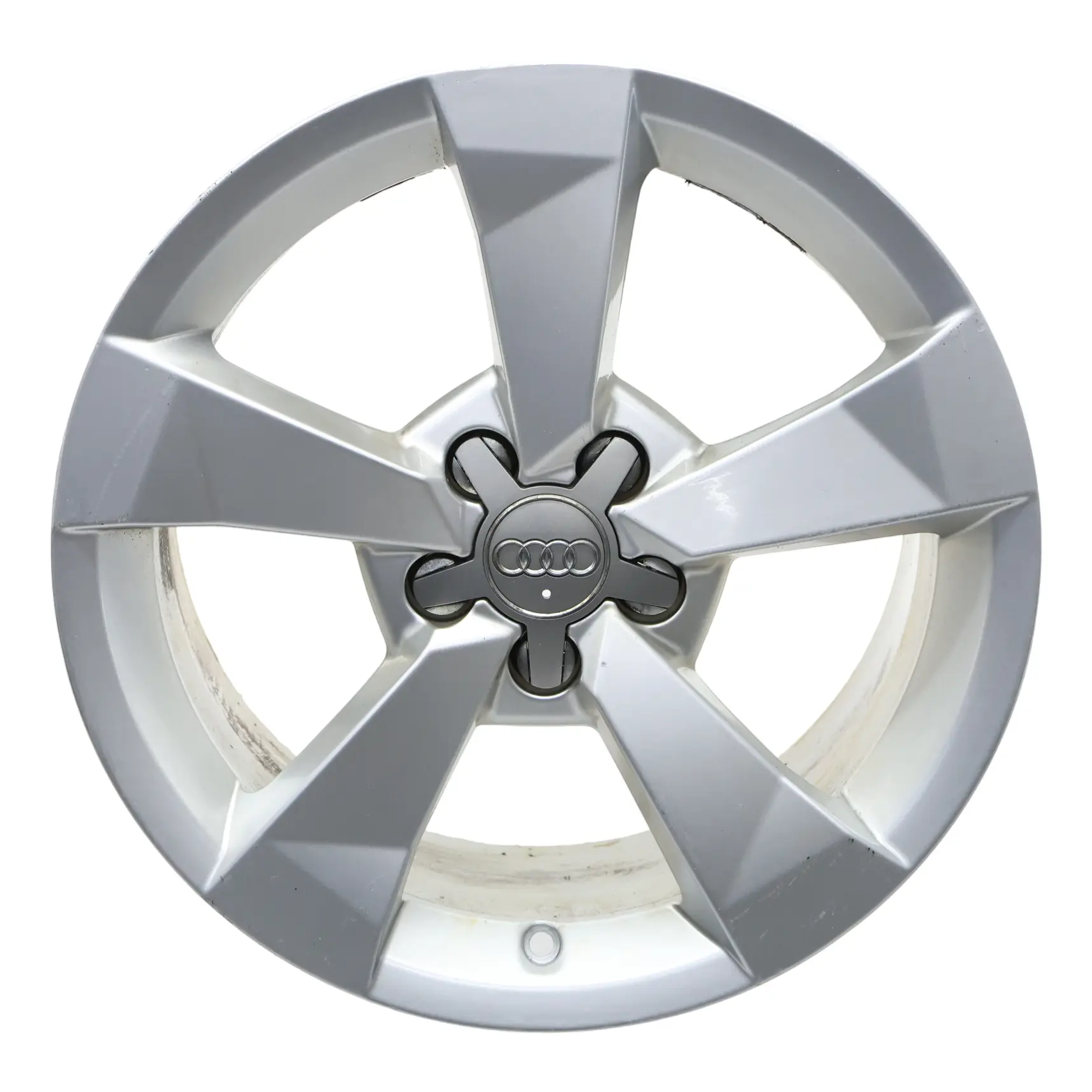 Audi A1 8X Cerchio in lega argento 16" 7J ET:34 Star Spoke 8XA601025A