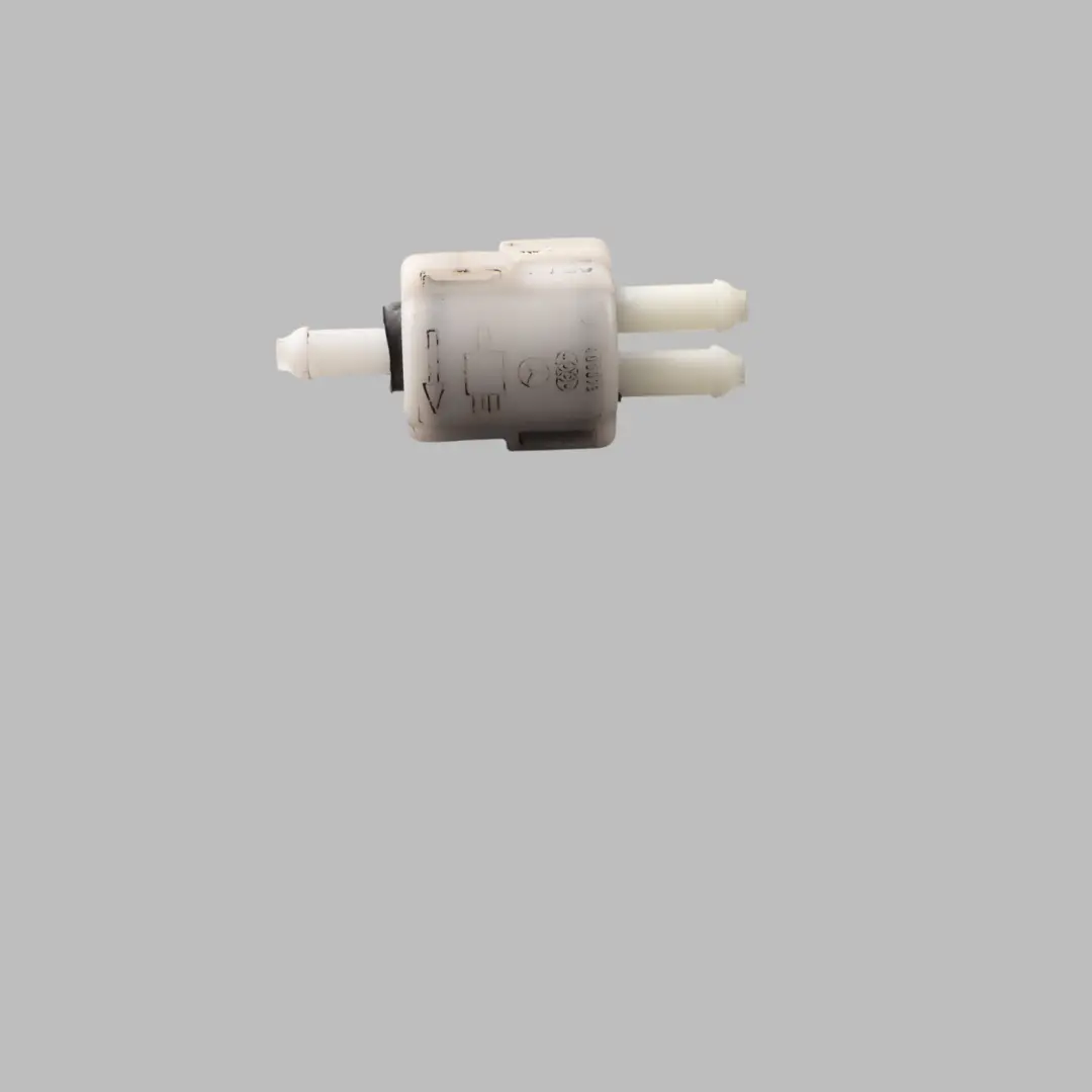 Check Valve Mercedes W906 Washer Spray System Line Check Valve Hose A0008600862