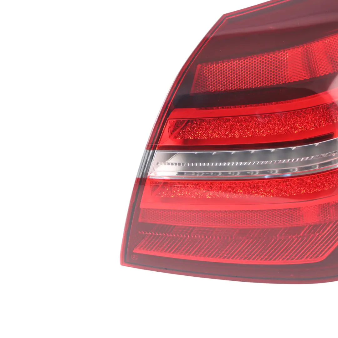 Mercedes GLA X156 Tail Light Rear Lamp Outer Right O/S LED A1569069800