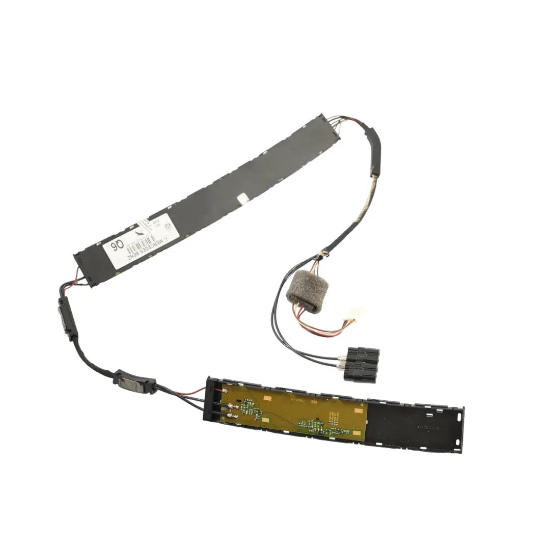 Mercedes W203 Antenna Amplifier ECU Antenna Booster Module Unit A2038206489