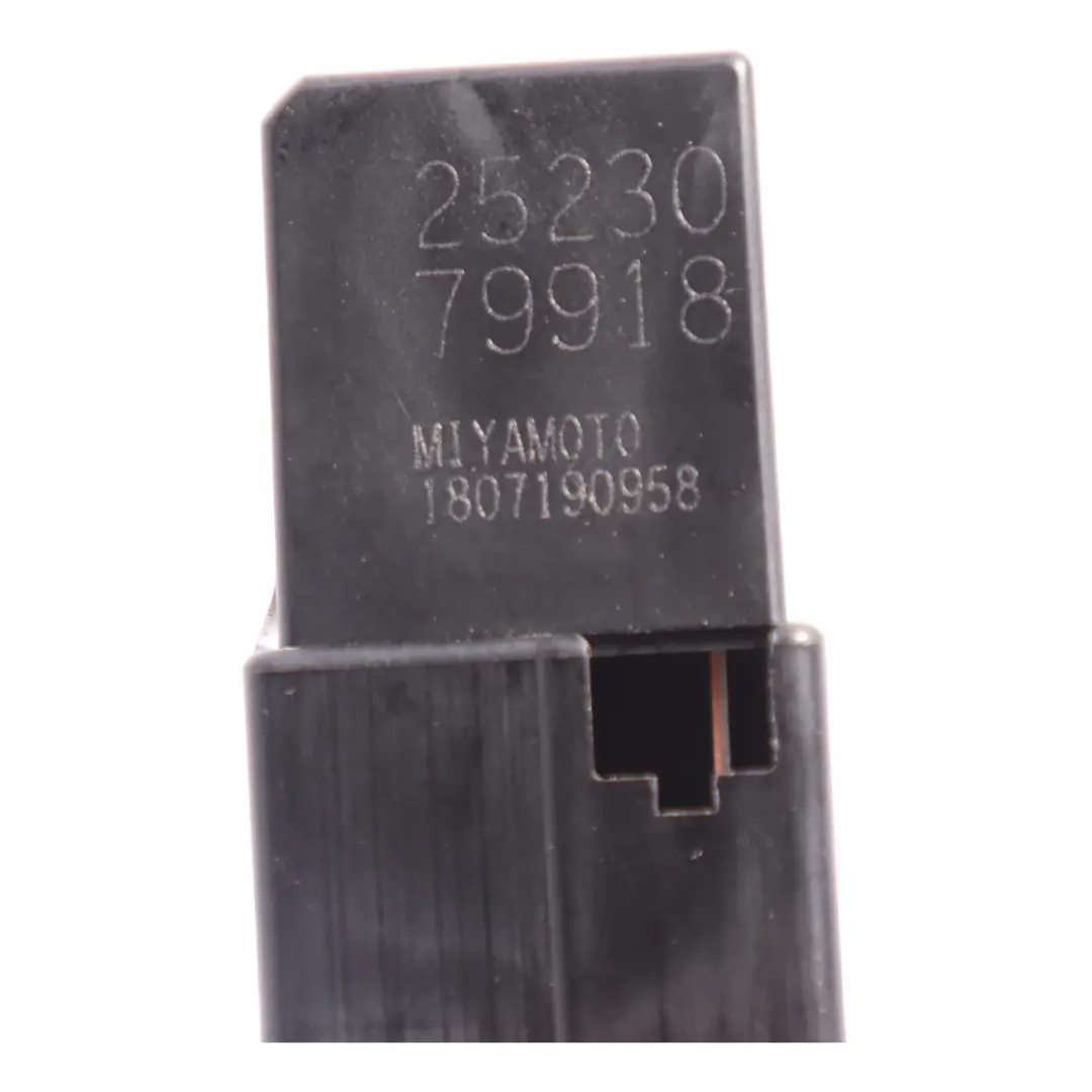 Mercedes W470 Glow Plug Relay Module Unit A4709820700