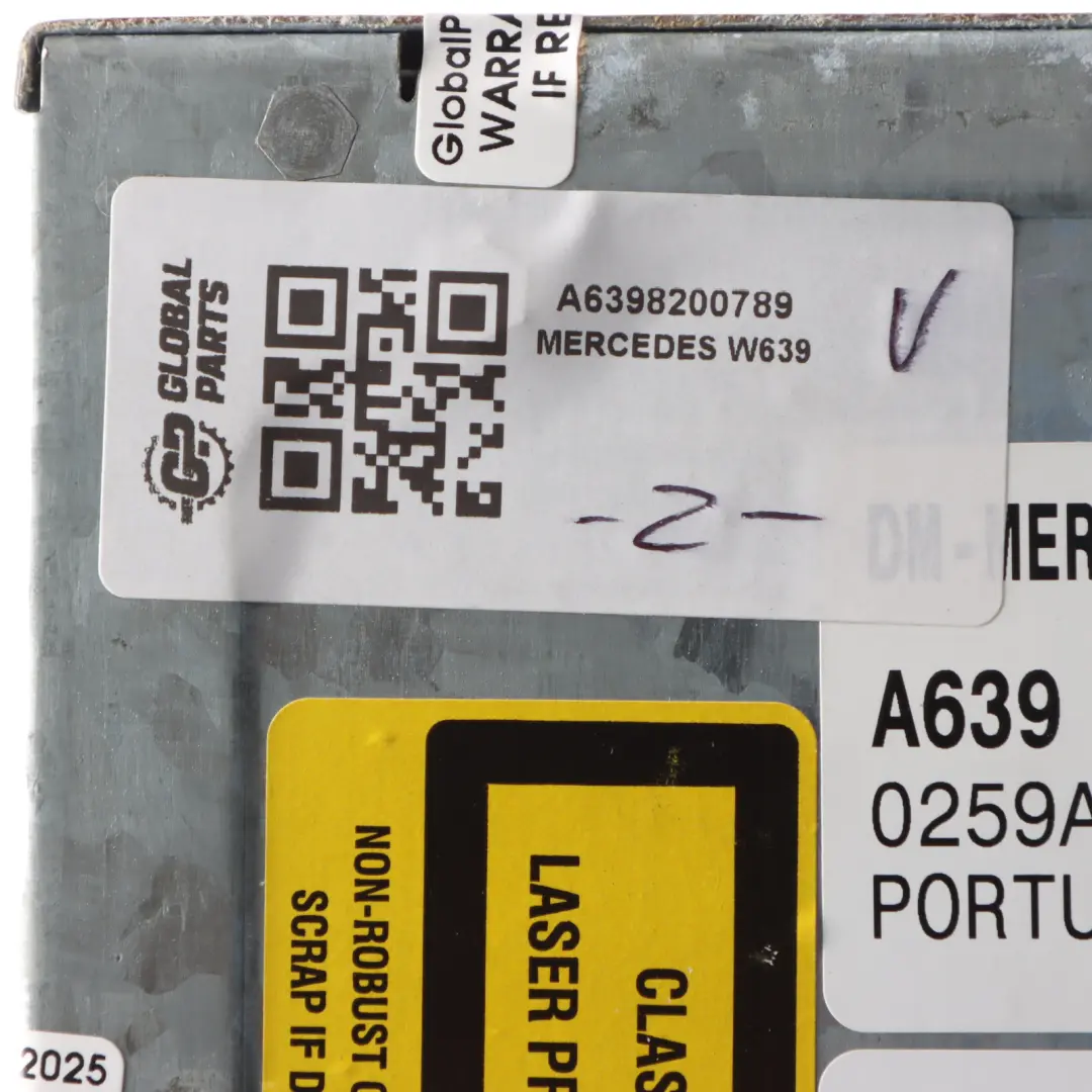 Mercedes W639 CD Player Radio Audio Head Unit A6398200789