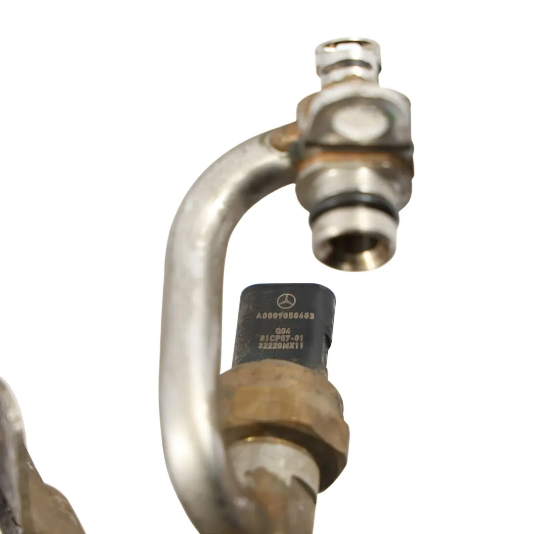 Mercedes W447 Tubo Pressione Tubo Iniezione Carburante Rail Injector A6540701802