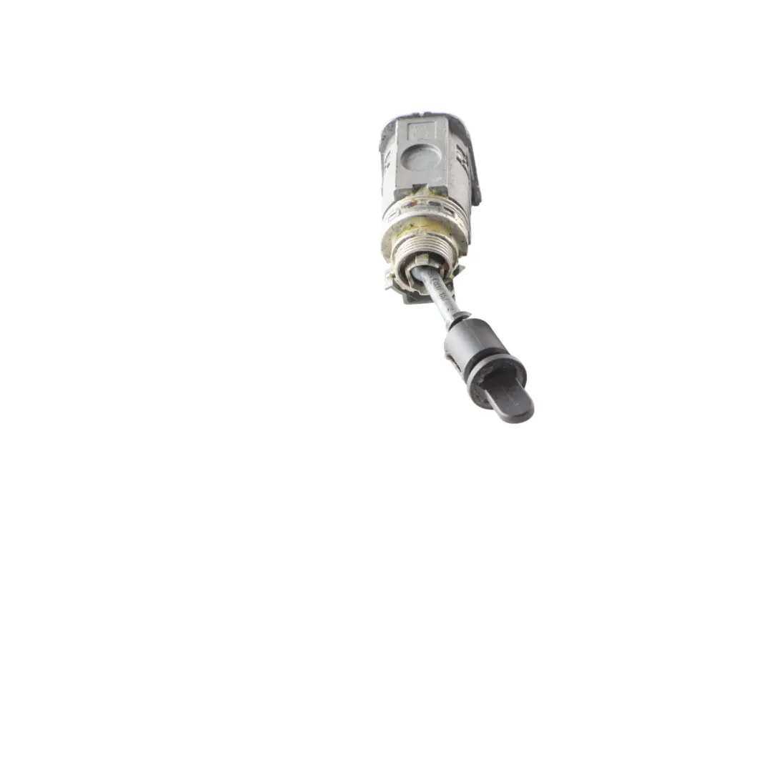 A1 8X Front Door Grab Handle Lock Cylinder Right O/S F107837168CF