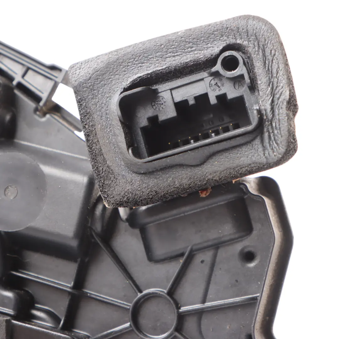 VW Volkswagen Golf Mk5 Door Lock Front Latch Mechanism Right O/S 5K2837016B