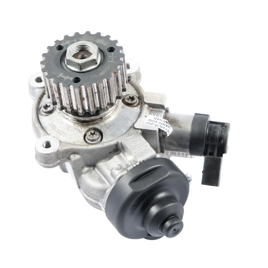 Audi A5 8T 2.0 TDI CSUB Inyector De Combustible Para Motor 04L130755D